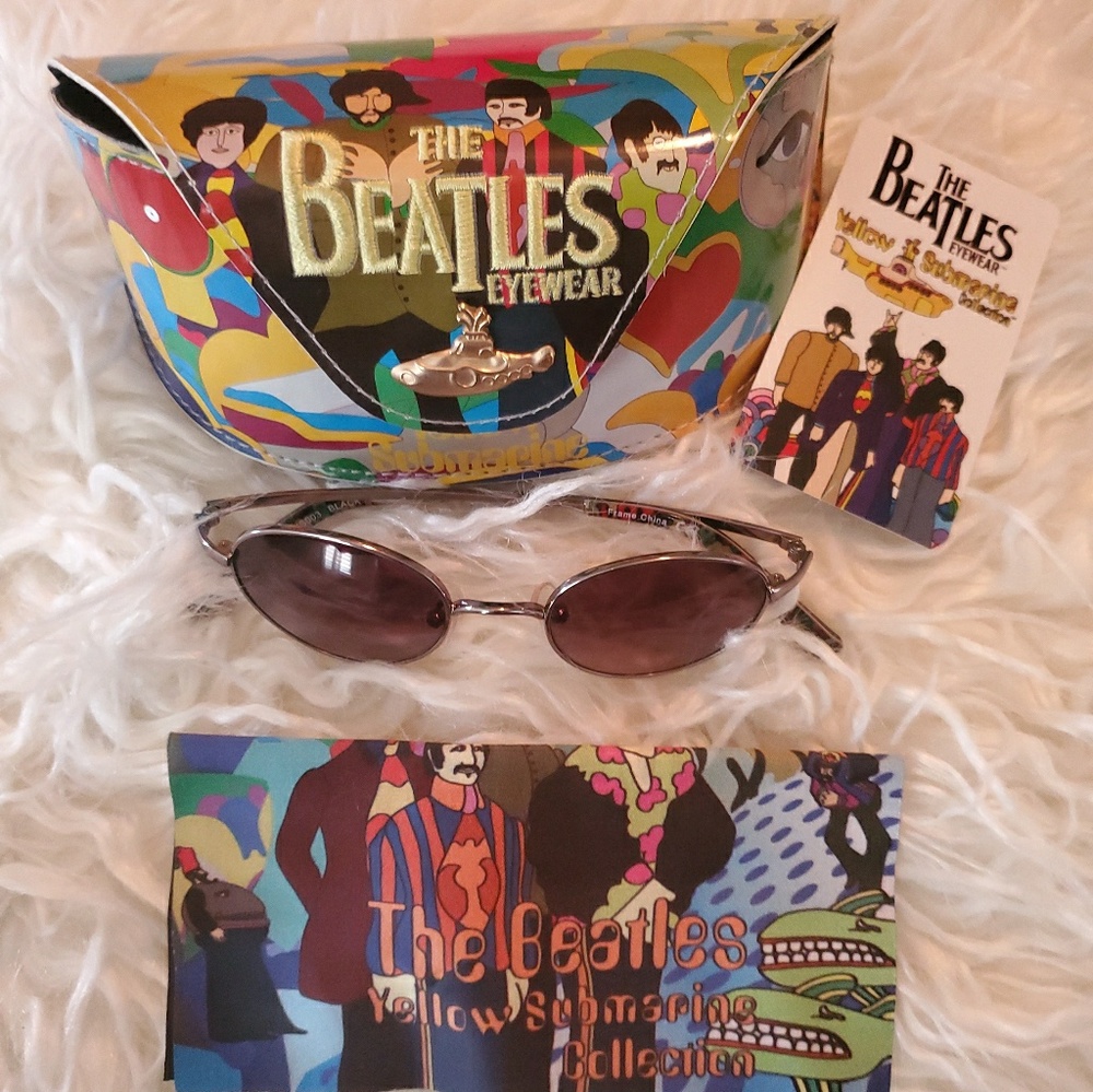 Sunglasses - Picture 3 of 5